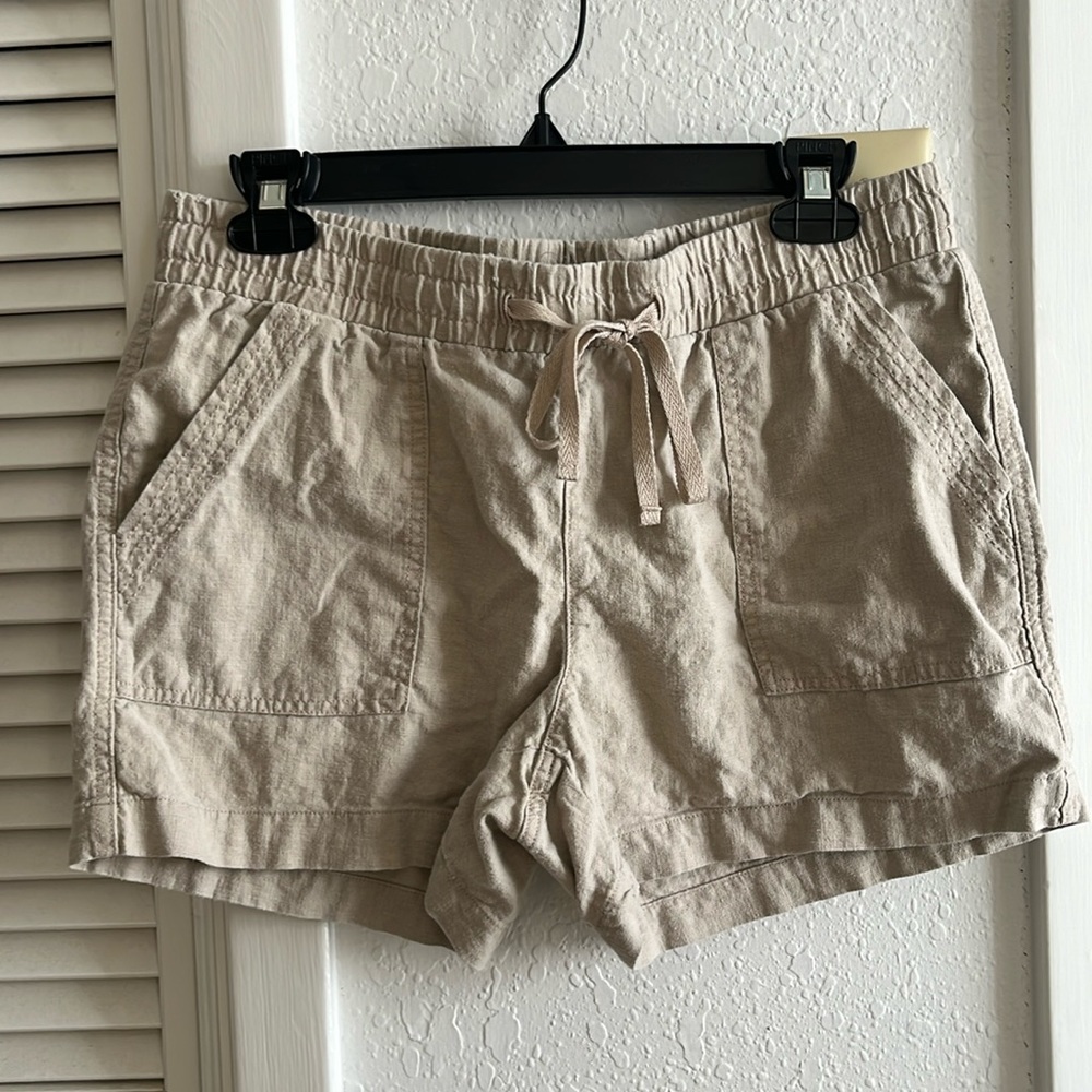 Cato Tan Shorts Size M